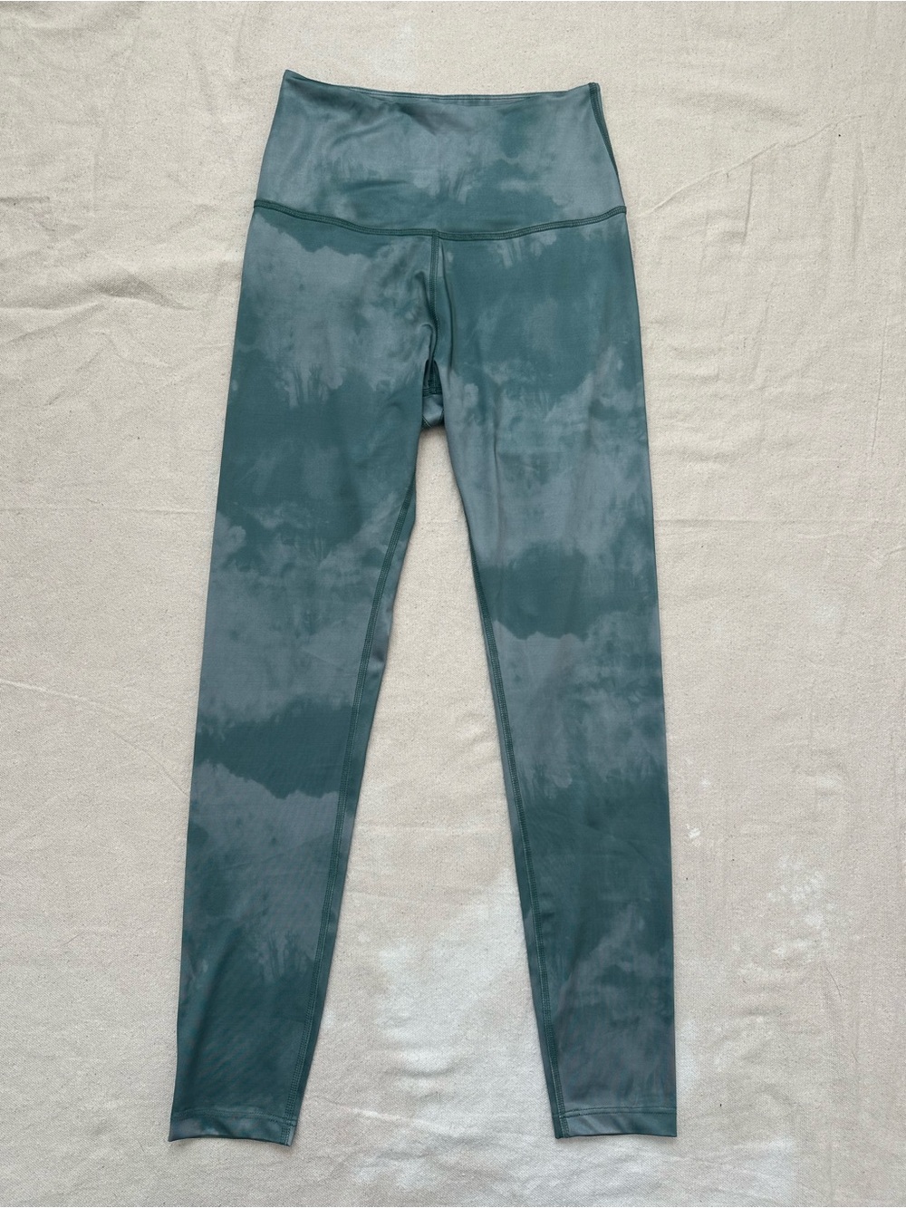 Beyond Yoga High-Waisted Tie-Dye Leggings in Sage Green/Teal - Size Medium